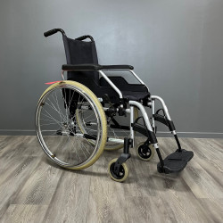 Fauteuil roulant MEYRA gris...